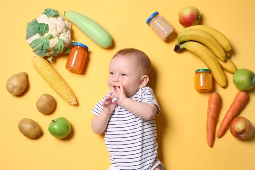 La diversité alimentaire est essentielle pour les tout-petits. Elle fournit tous les nutriments nécessaires, évite les carences, favorise de bonnes habitudes alimentaires, renforce l'immunité et favorise l'ouverture à d'autres cultures. Chez Tout Prêt à Servir, nous proposons des repas variés, équilibrés et adaptés aux besoins nutritionnels des tout-petits.